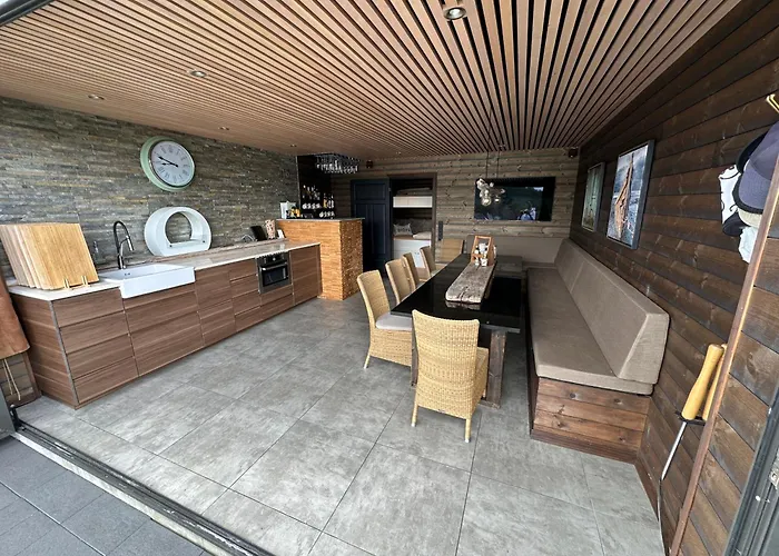 Apartamento Large With Pier House And Private Risør