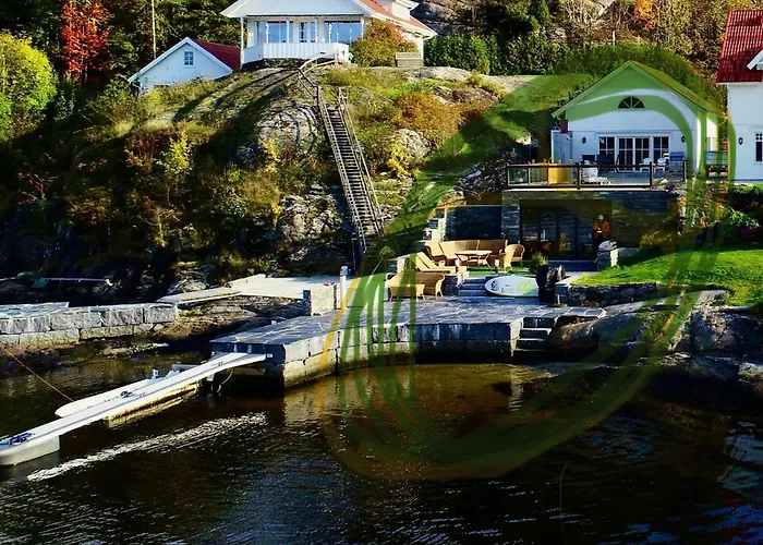 Apartamento Large With Pier House And Private Risør